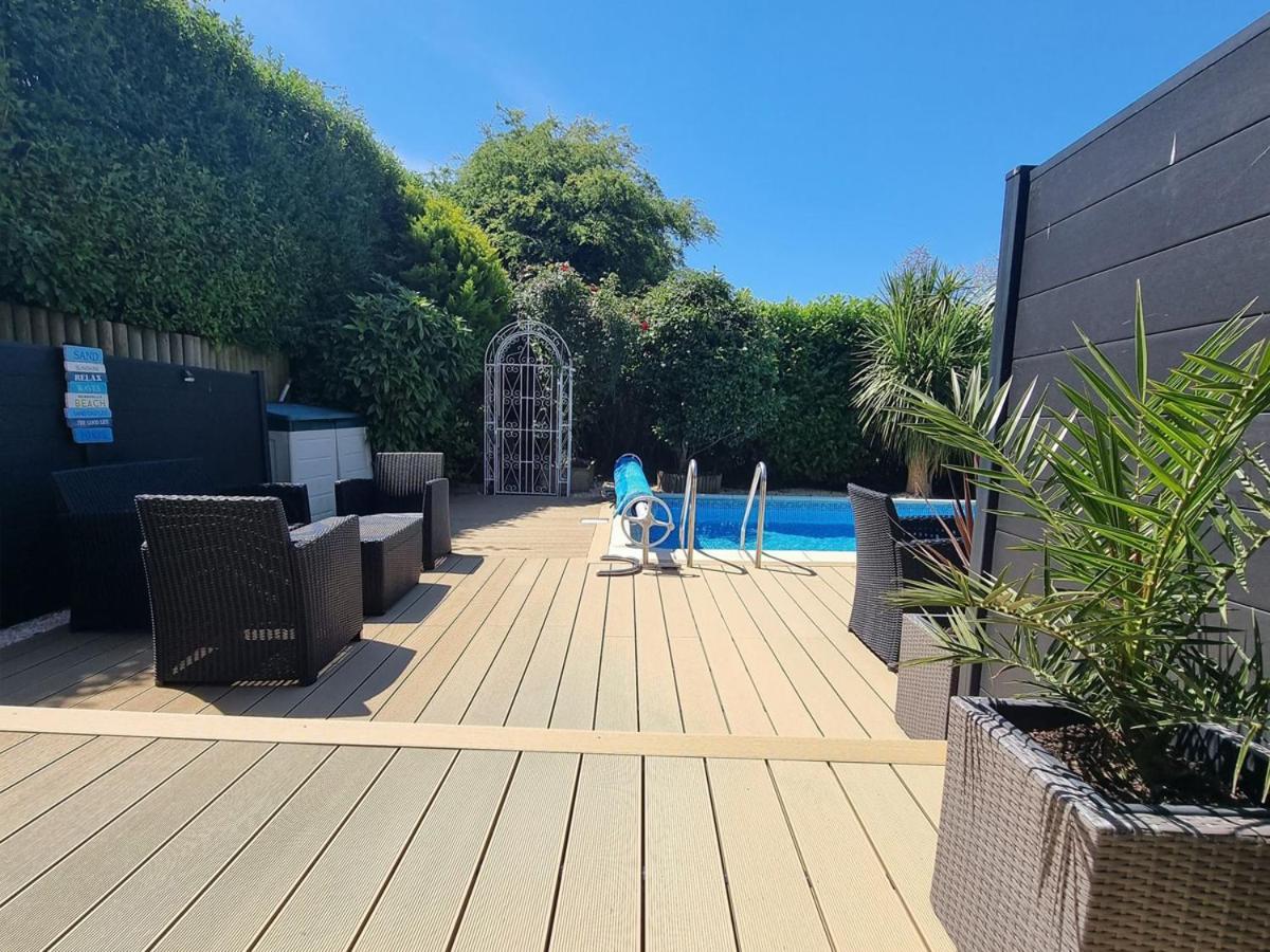 Beautiful Apartment With Private Pool Near Tenby Kilgetty Ngoại thất bức ảnh